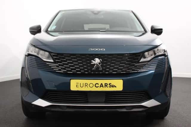 Peugeot 3008 (2022) thumbnail 4