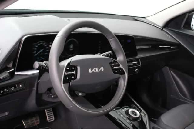 Kia Niro EV (2023) thumbnail 2