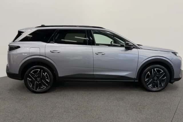 Peugeot 5008 (2025) thumbnail 5