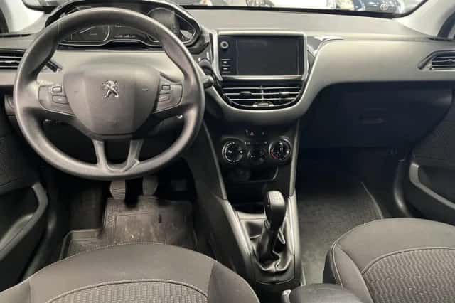 Peugeot 208 (2017) thumbnail 3