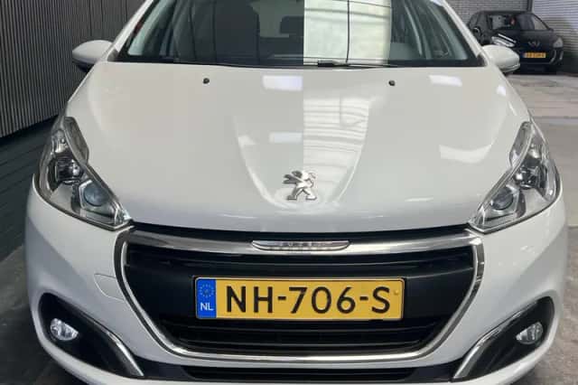 Peugeot 208 (2017) thumbnail 5