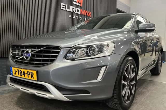 Volvo XC60 (2018) thumbnail 6