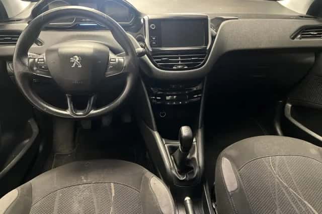 Peugeot 208 (2012) thumbnail 3