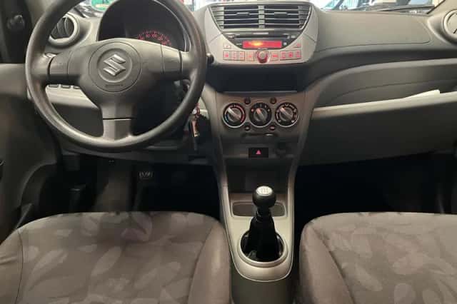 Suzuki Alto (2009) thumbnail 3