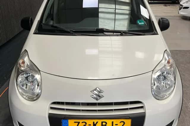 Suzuki Alto (2009) thumbnail 5