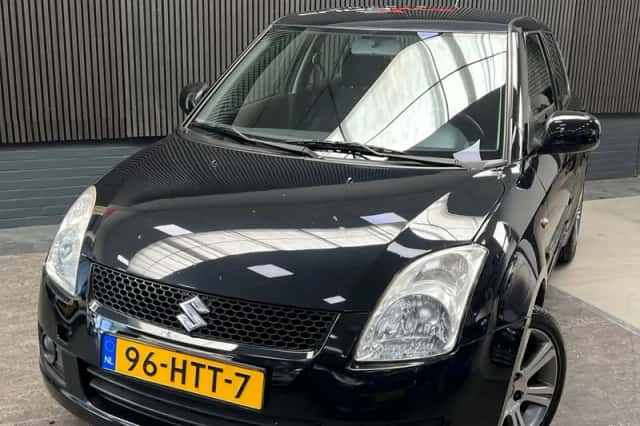 Suzuki Swift (2009) thumbnail 1