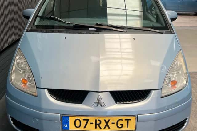 Mitsubishi Colt (2005) thumbnail 4
