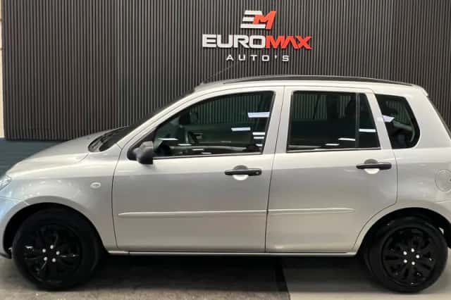 Mazda 2 (2004) thumbnail 6