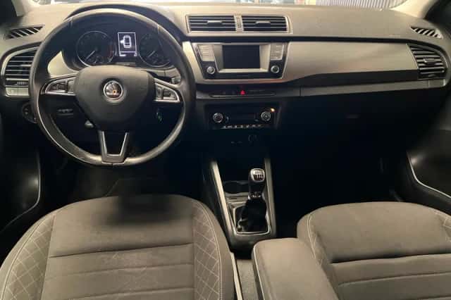 Škoda Fabia (2015) thumbnail 3