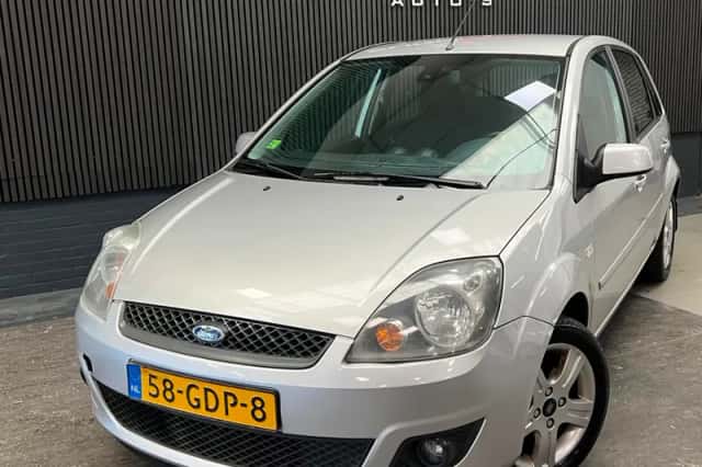 Ford Fiesta (2008) thumbnail 1