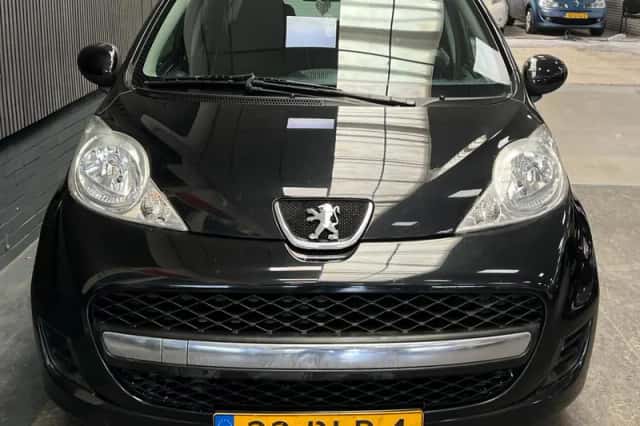 Peugeot 107 (2011) thumbnail 5