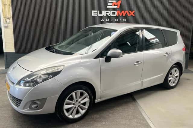Renault Grand Scénic (2011) thumbnail 1