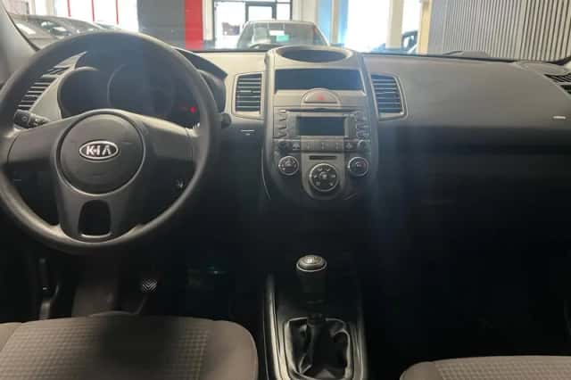 Kia Soul (2009) thumbnail 3