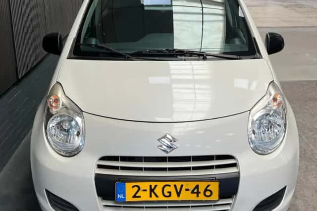 Suzuki Alto (2013) thumbnail 5