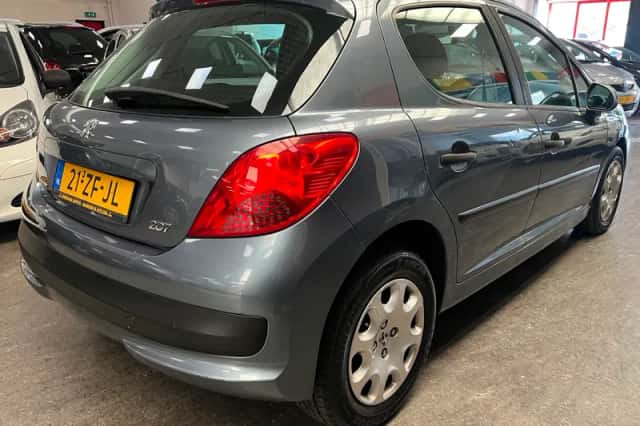Peugeot 207 (2008) thumbnail 2
