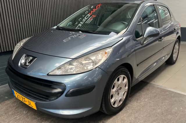 Peugeot 207 (2008) thumbnail 5