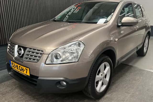 Nissan Qashqai (2009) thumbnail 6