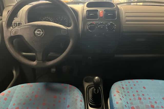 Opel Agila (2001) thumbnail 3