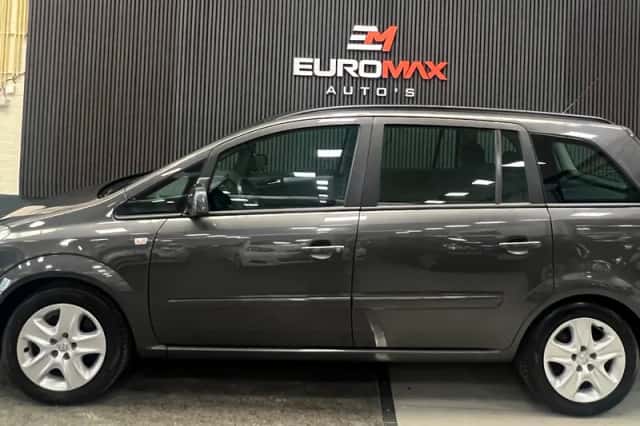 Opel Zafira (2012) thumbnail 6