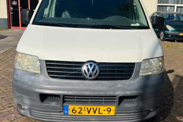 Volkswagen Transporter (2008) thumbnail 1