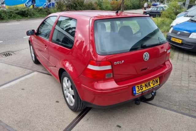 Volkswagen Golf (2003) thumbnail 3