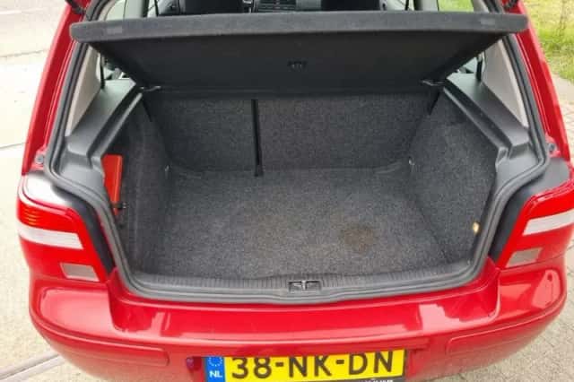 Volkswagen Golf (2003) thumbnail 5