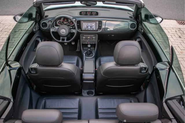 Volkswagen Beetle (2014) thumbnail 2