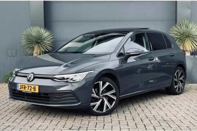 Volkswagen Golf (2020) thumbnail 3