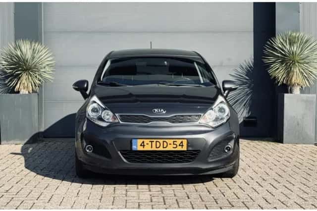 Kia Rio (2014) thumbnail 2
