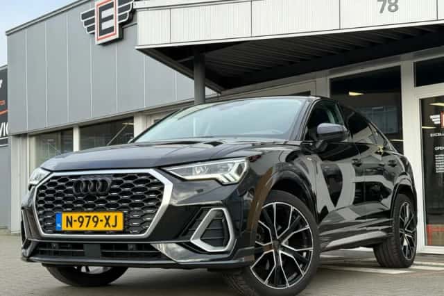 Audi Q3 Sportback (2021) thumbnail 1