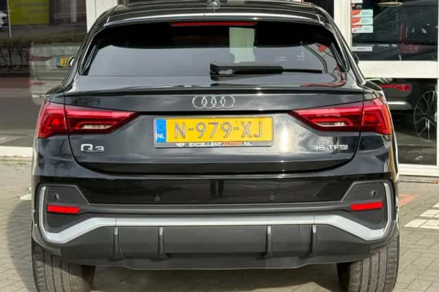 Audi Q3 Sportback (2021) thumbnail 6