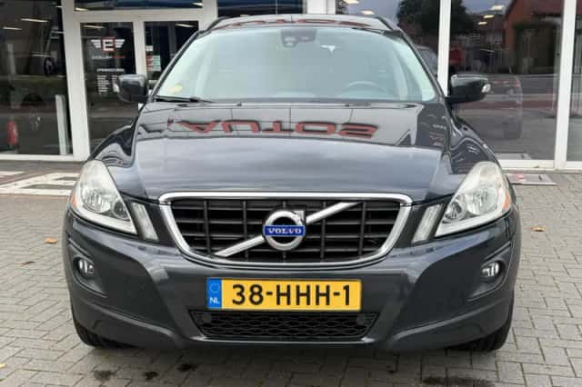 Volvo XC60 (2008) thumbnail 3