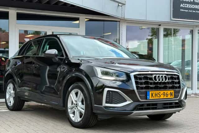 Audi Q2 (2023) thumbnail 3