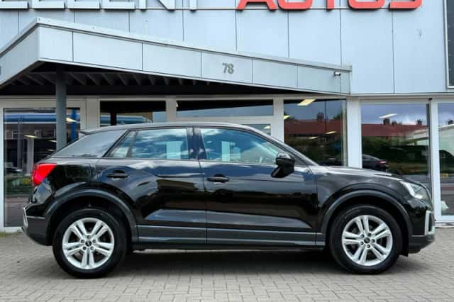 Audi Q2 (2023) thumbnail 5