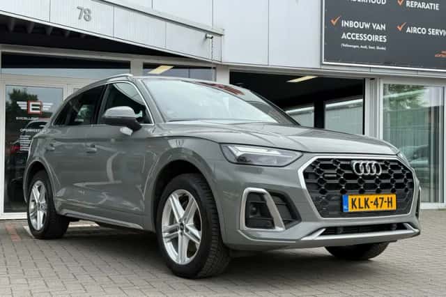 Audi Q5 (2022) thumbnail 4