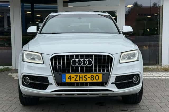 Audi Q5 (2015) thumbnail 2