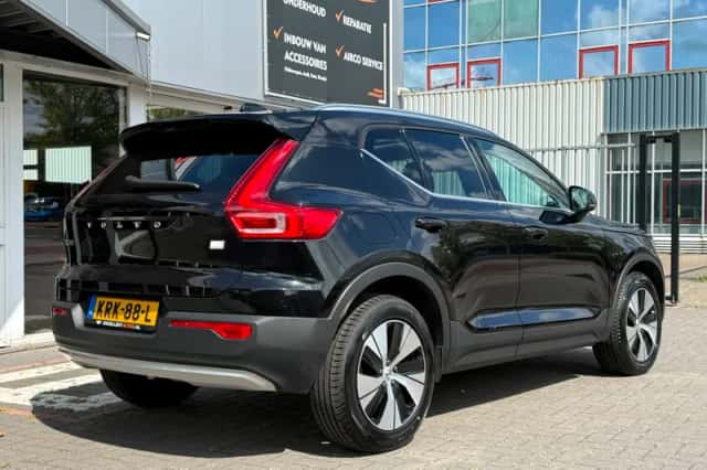 Volvo XC40 (2022) thumbnail 6