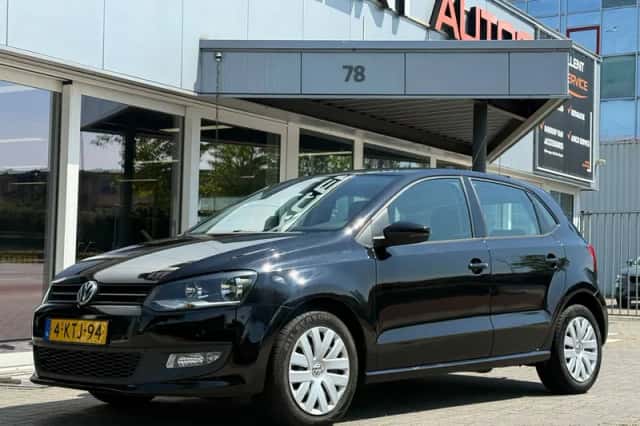 Volkswagen Polo (2011) thumbnail 3