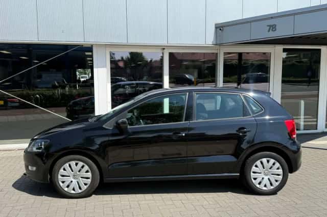 Volkswagen Polo (2011) thumbnail 4