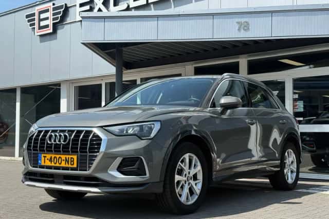 Audi Q3 (2019) thumbnail 1