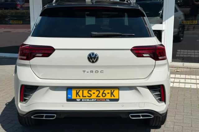 Volkswagen T-Roc (2023) thumbnail 6