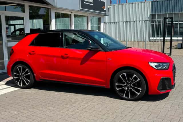 Audi A1 (2019) thumbnail 4