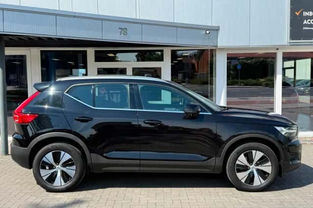 Volvo XC40 (2021) thumbnail 6