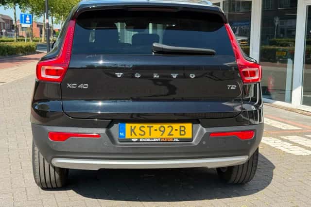 Volvo XC40 (2021) thumbnail 6