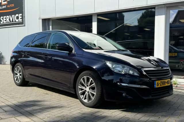 Peugeot 308 (2014) thumbnail 3