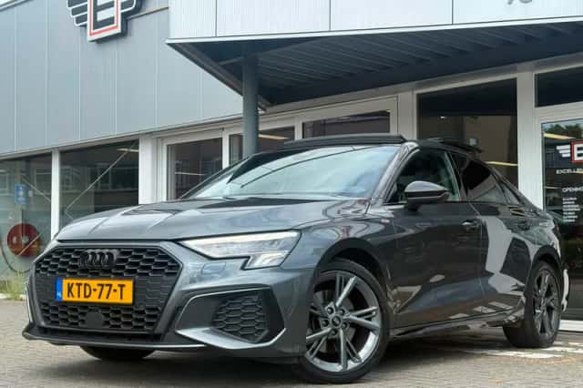 Audi A3 (2021) thumbnail 1