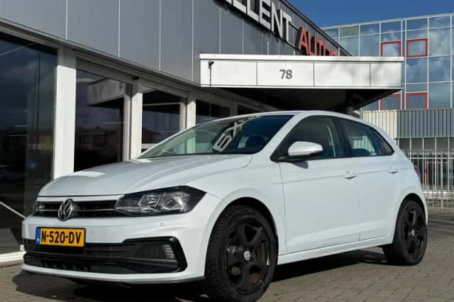 Volkswagen Polo (2018) thumbnail 1