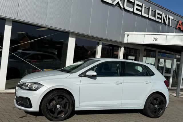 Volkswagen Polo (2018) thumbnail 2