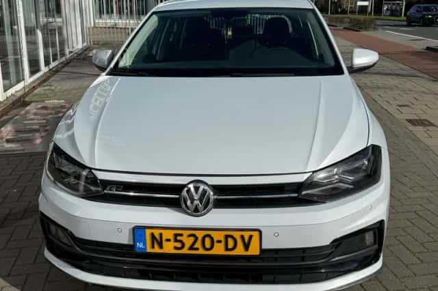 Volkswagen Polo (2018) thumbnail 3