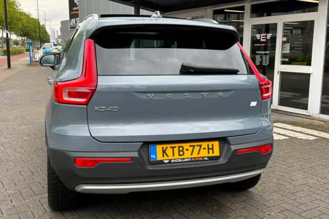Volvo XC40 (2022) thumbnail 6